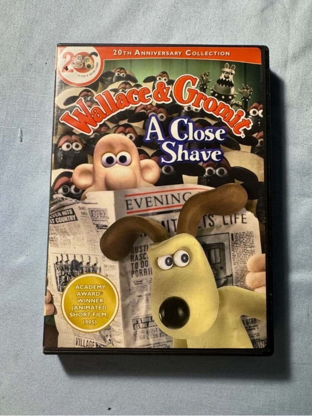 : A Close Shave (20th Anniversary) - Yellow & Brown Case